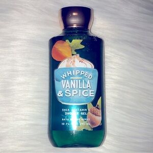 New Bath & Body Works Whipped Vanilla Spice Shower Gel Wash Rare 10oz